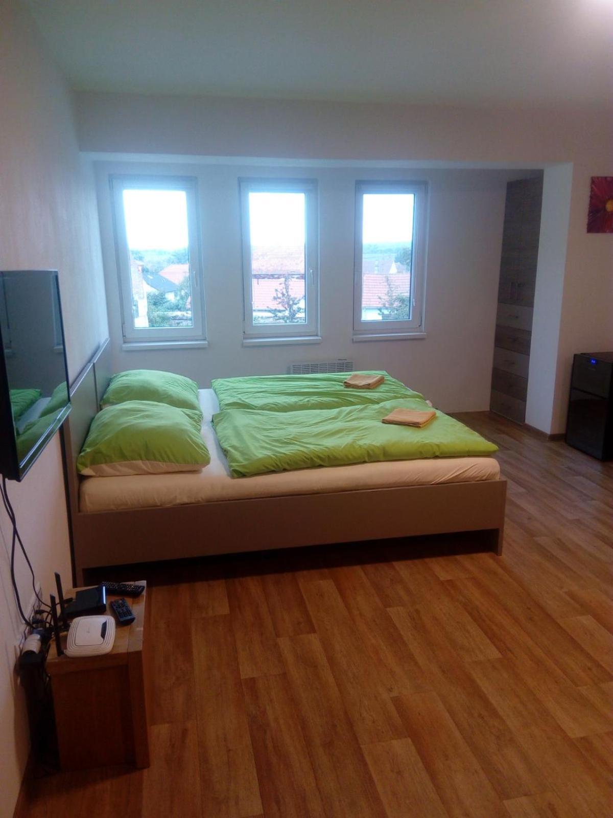 Apartman Pritluky - Zdenek Bukovsky エクステリア 写真
